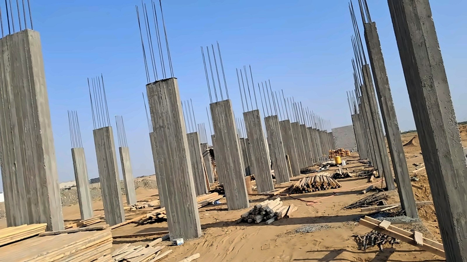 أعمدة خرسانية وتسليح قواعد